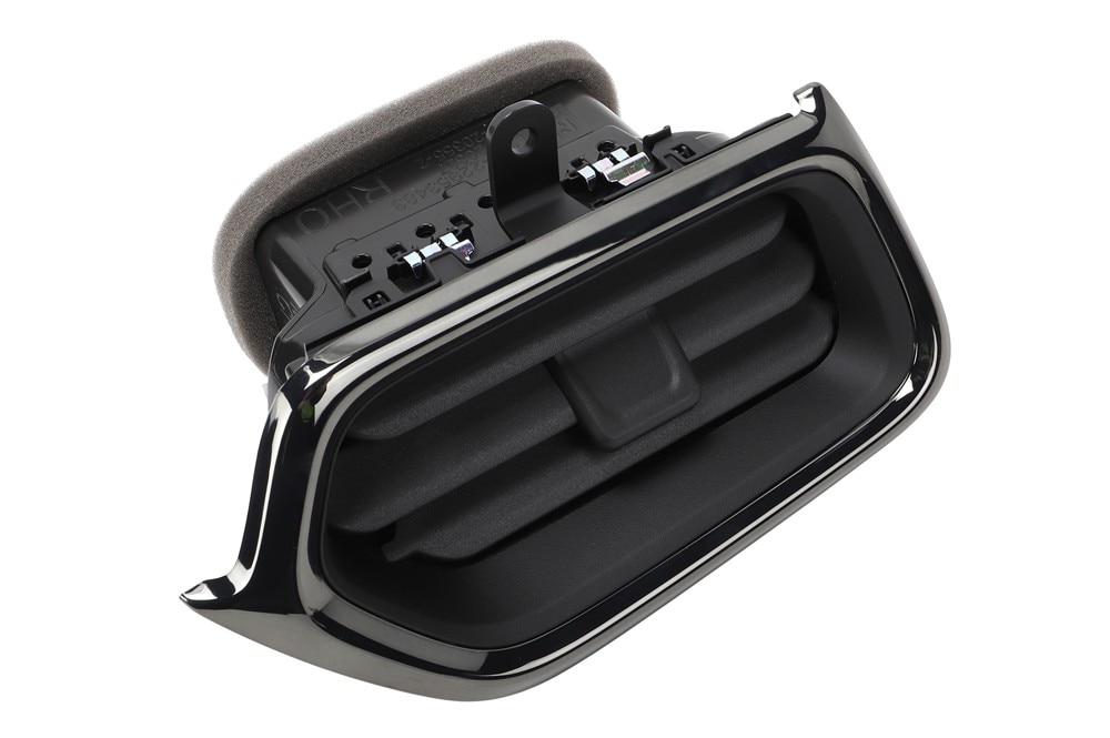 GM Genuine Parts Black Ice Chrome Passenger Side Instrument Panel Outer Air Outlet