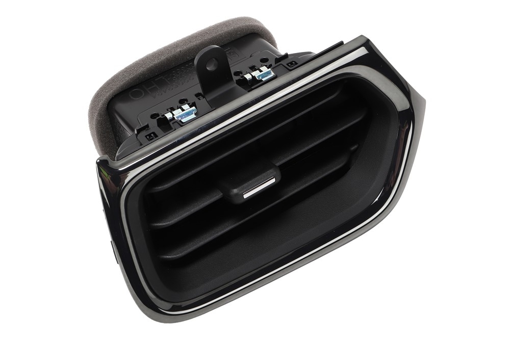 GM Genuine Parts Black Ice Chrome Driver Side Instrument Panel Outer Air Outlet