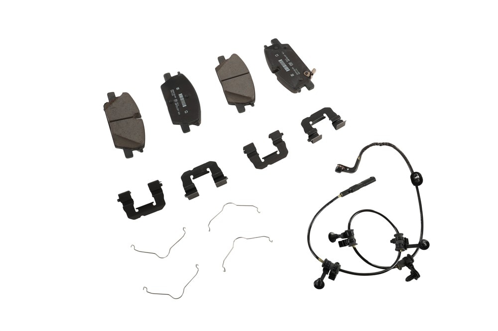 GM Genuine Parts Front Disc Brake Pad Kit
