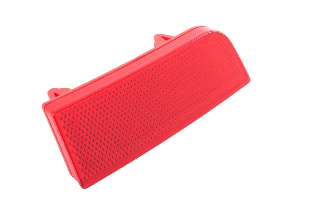 GM Genuine Parts Rear Bumper Fascia Passenger Side Reflector