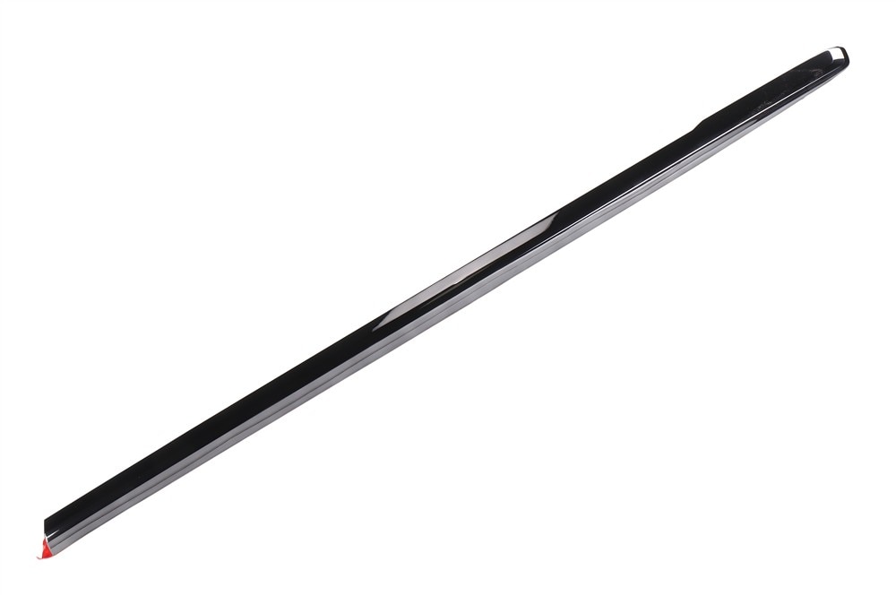 GM Genuine Parts Vader Chrome Front Passenger Side Door Molding