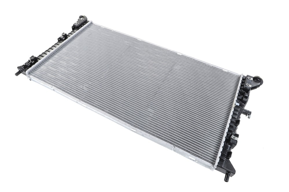 GM Genuine Parts Engine Radiator