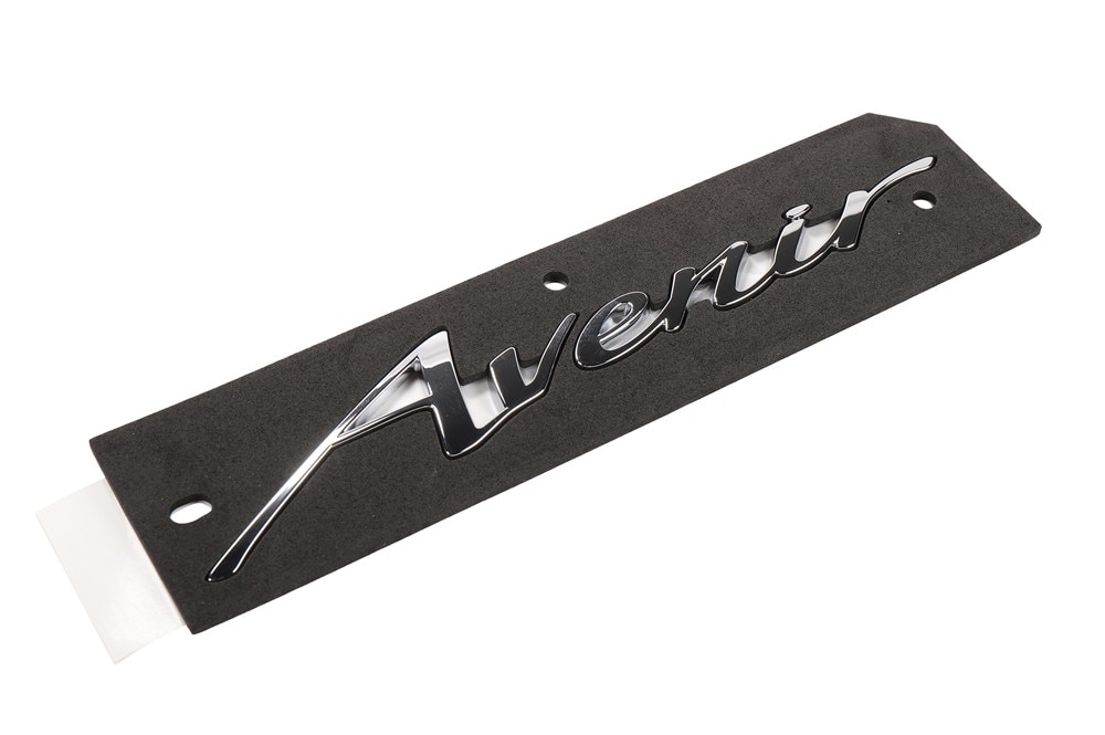 GM Genuine Parts Exterior Bright Chrome Liftgate Trim Level Name Plate