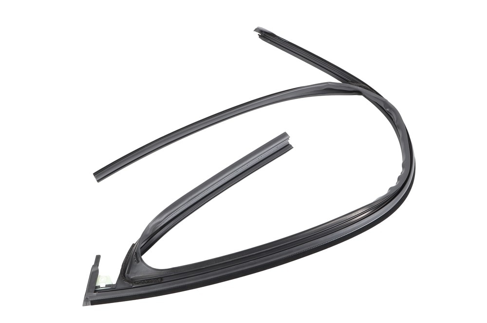 GM Genuine Parts Front Passenger Side Door Window Weatherstrip