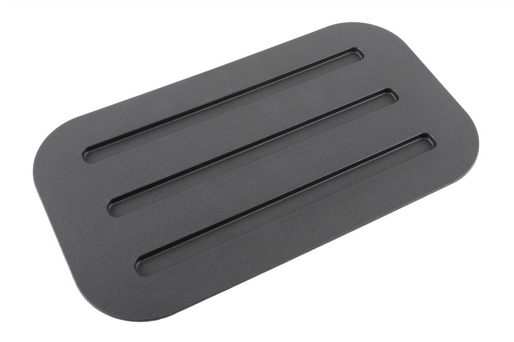 GM Genuine Parts Pickup Box Tailgate Access Hole Cover