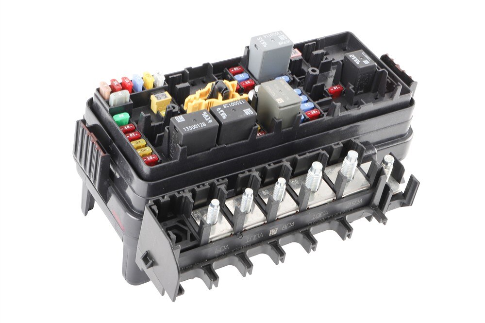 GM Genuine Parts Engine Wiring Harness Junction Block