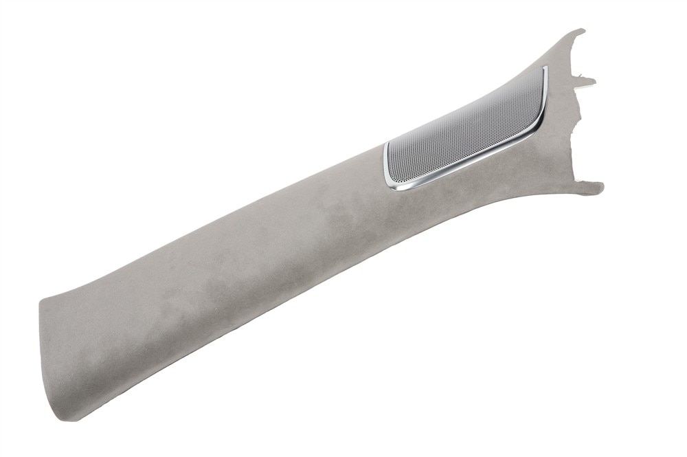 GM Genuine Parts Gideon Driver Side Windshield Garnish Molding