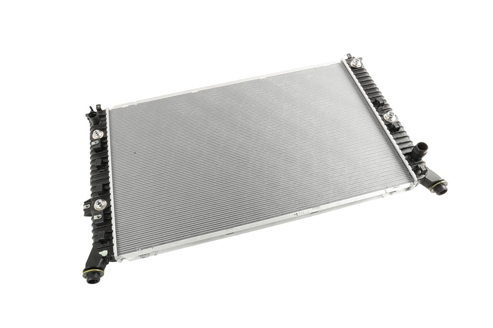GM Genuine Parts Engine Radiator