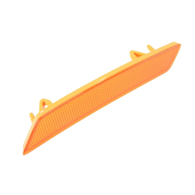 GM Genuine Parts Front Passenger Side Marker Lamp