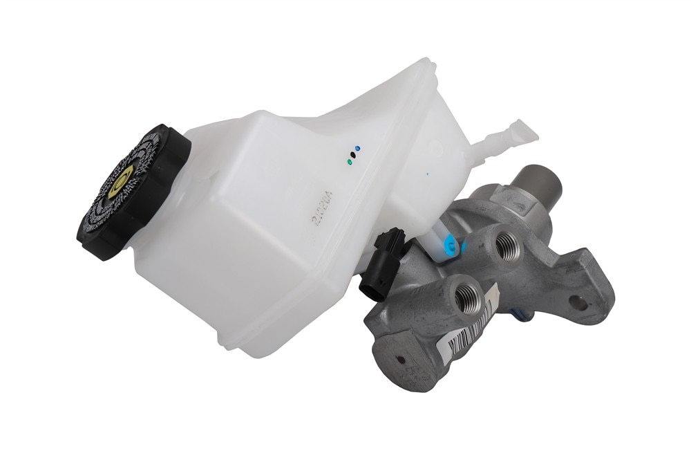 GM Genuine Parts Brake Master Cylinder