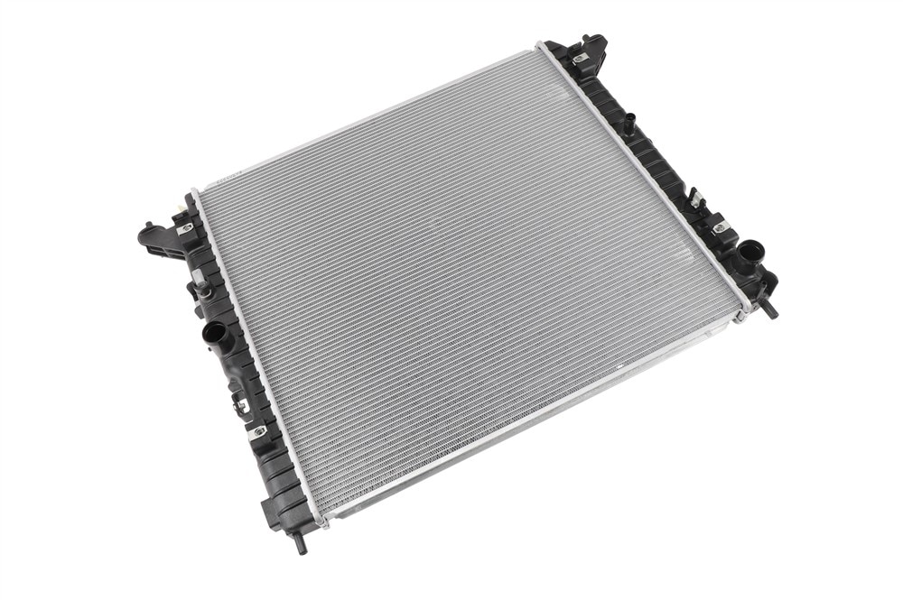 GM Genuine Parts Engine Radiator