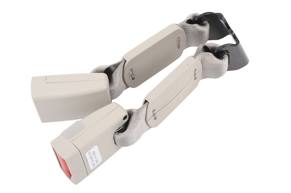 GM Genuine Parts Platinum Rear Passenger Side Seat Belt Buckle