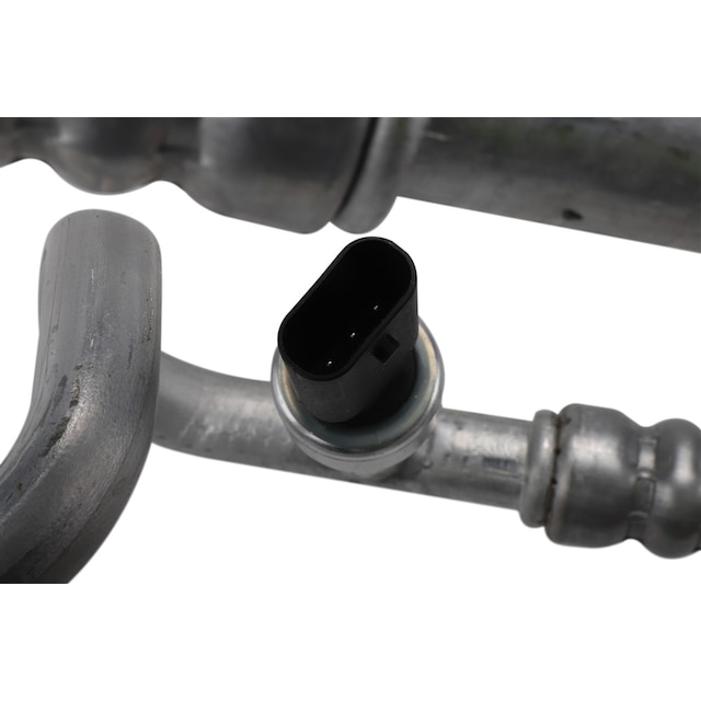 GM Genuine Parts Air Conditioning Compressor and Condenser Hose