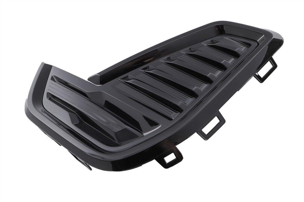 GM Genuine Parts Black Front Driver Side Fog Lamp Opening Cover