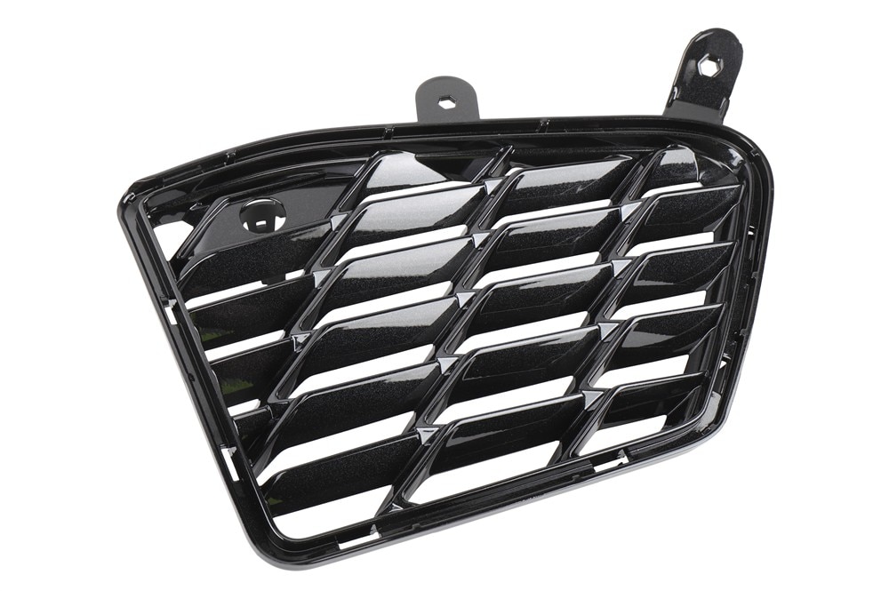 GM Genuine Parts Carbon Flash Metallic Rear Passenger Side Bumper Fascia Outer Grille