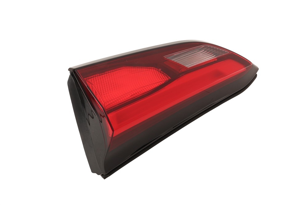 GM Genuine Parts Passenger Side Rear Closure Signal Lamp
