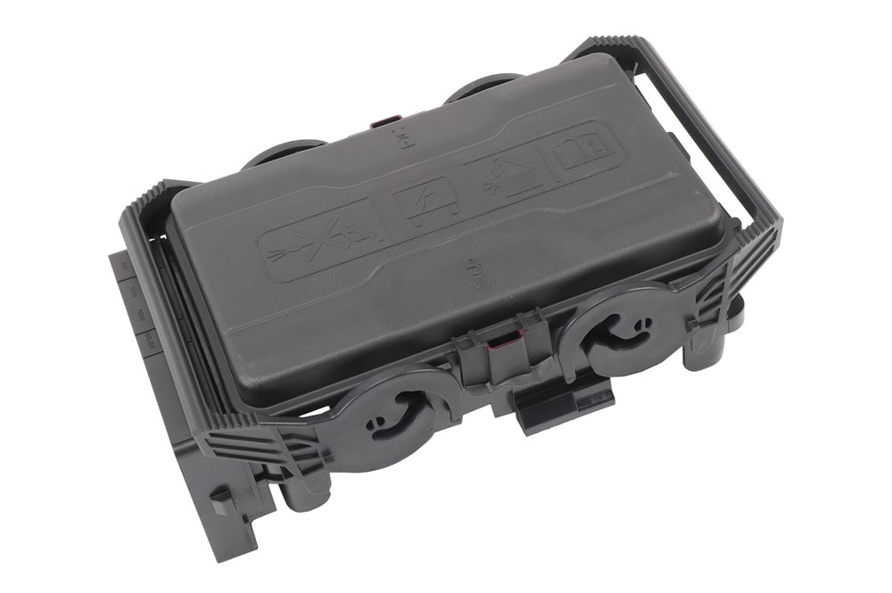 GM Genuine Parts Engine Wiring Harness Junction Block