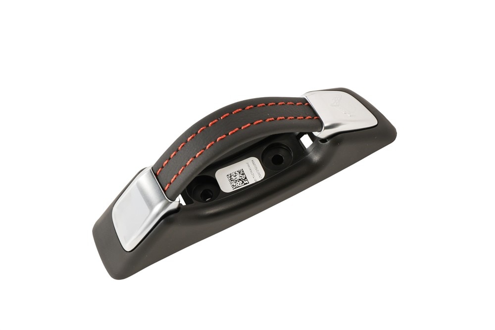 GM Genuine Parts Jet Black Driver Seat Belt Guide