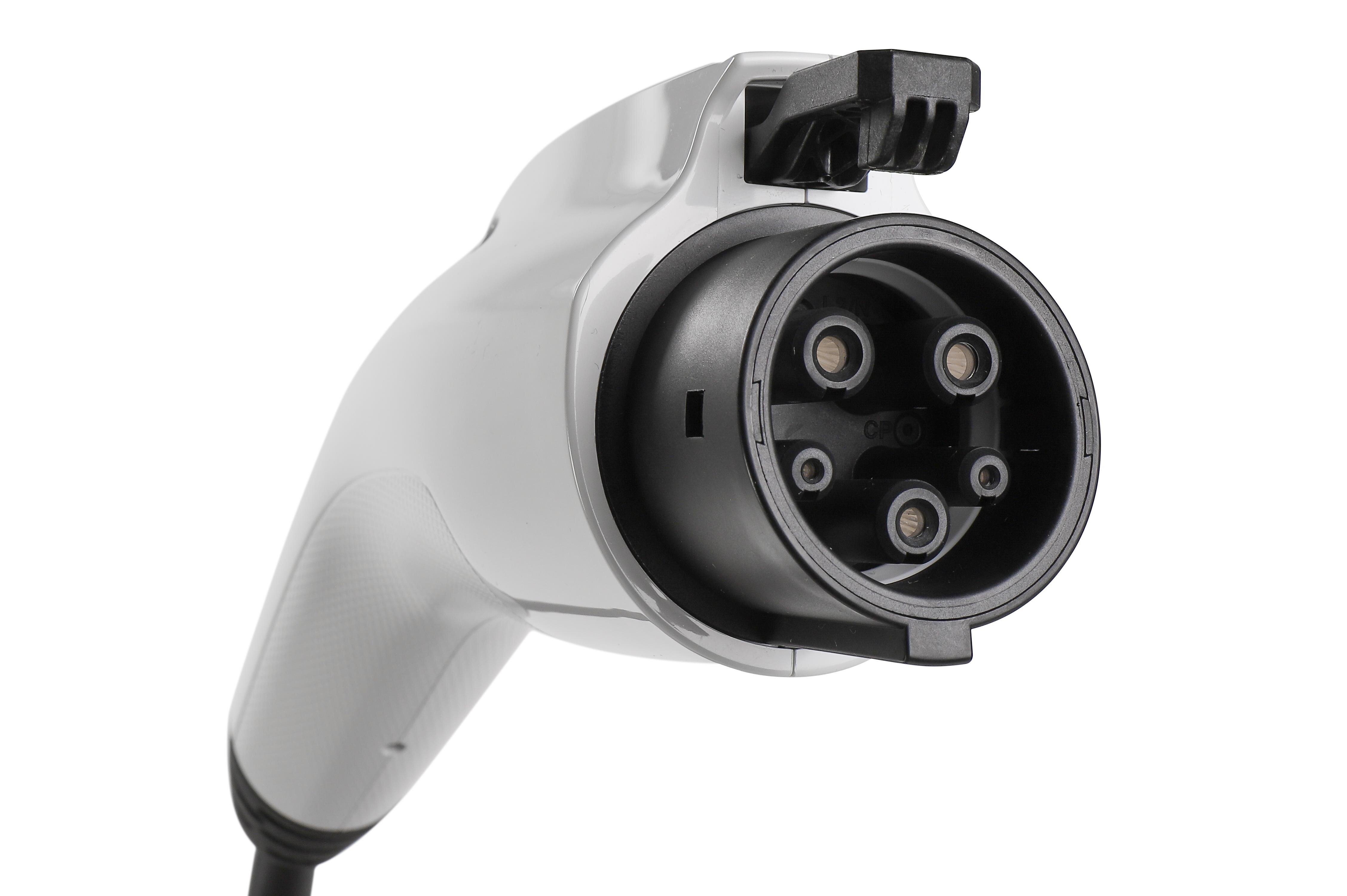 Cadillac GM Genuine Parts Vehicle-to-Vehicle Charging