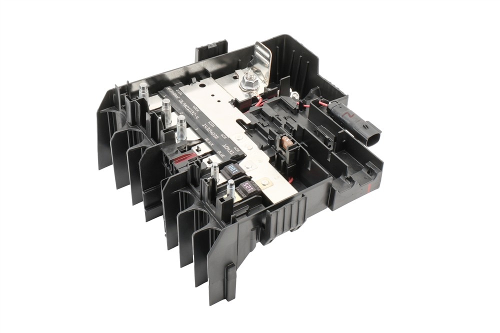 GM Genuine Parts Battery Distribution Engine Compartment Fuse Block