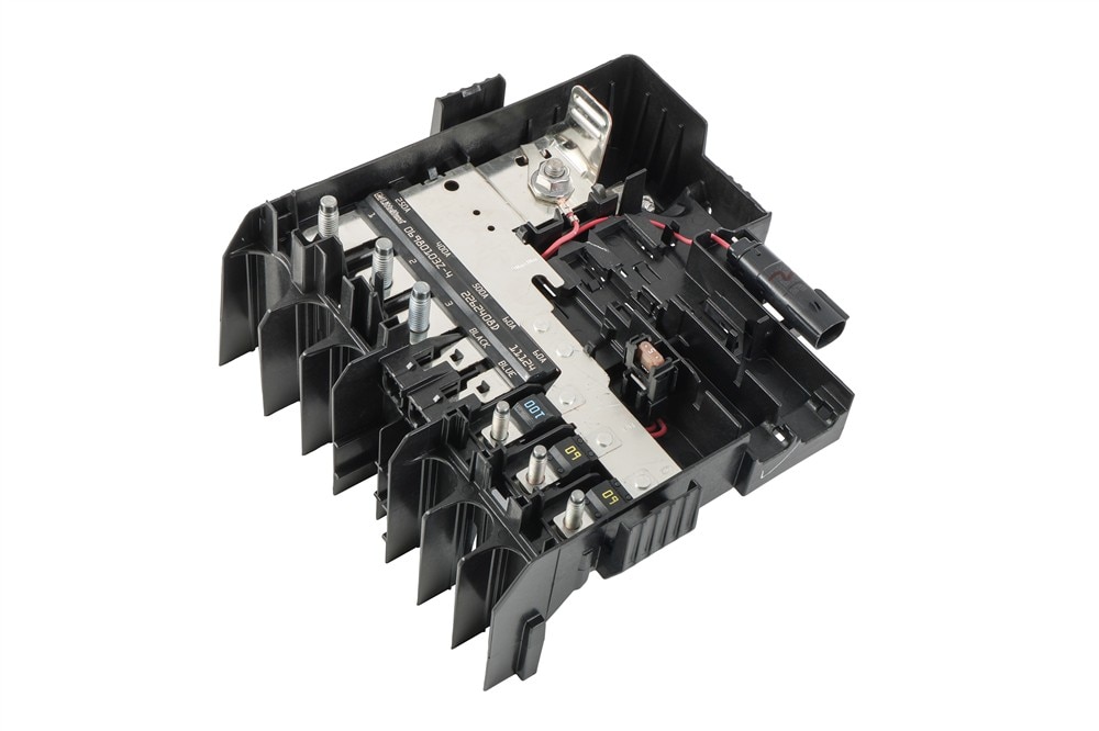 GM Genuine Parts Battery Power Distribution Box