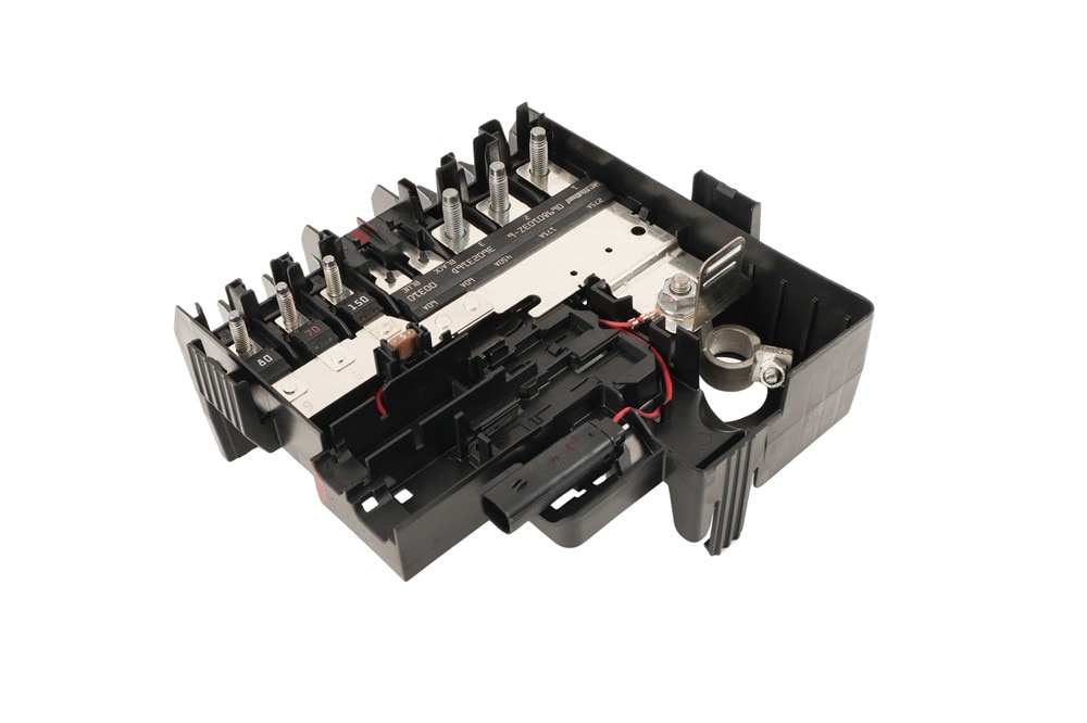 GM Genuine Parts Battery Distribution Engine Compartment Fuse