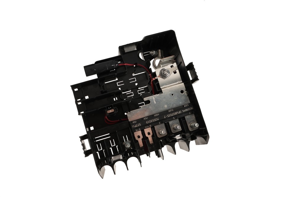 GM Genuine Parts Battery Power Distribution Box