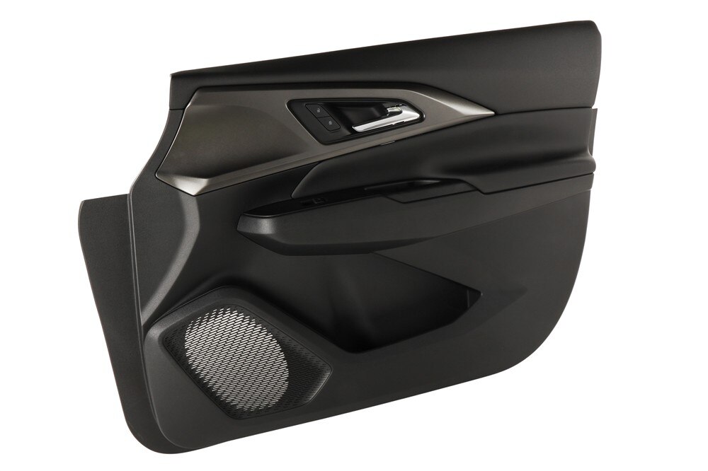 GM Genuine Parts Backen Black Front Passengers Side Door Trim