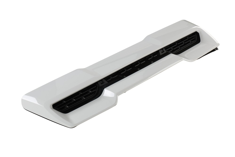 GM Genuine Parts Summit White Hood Ornamentation Vent