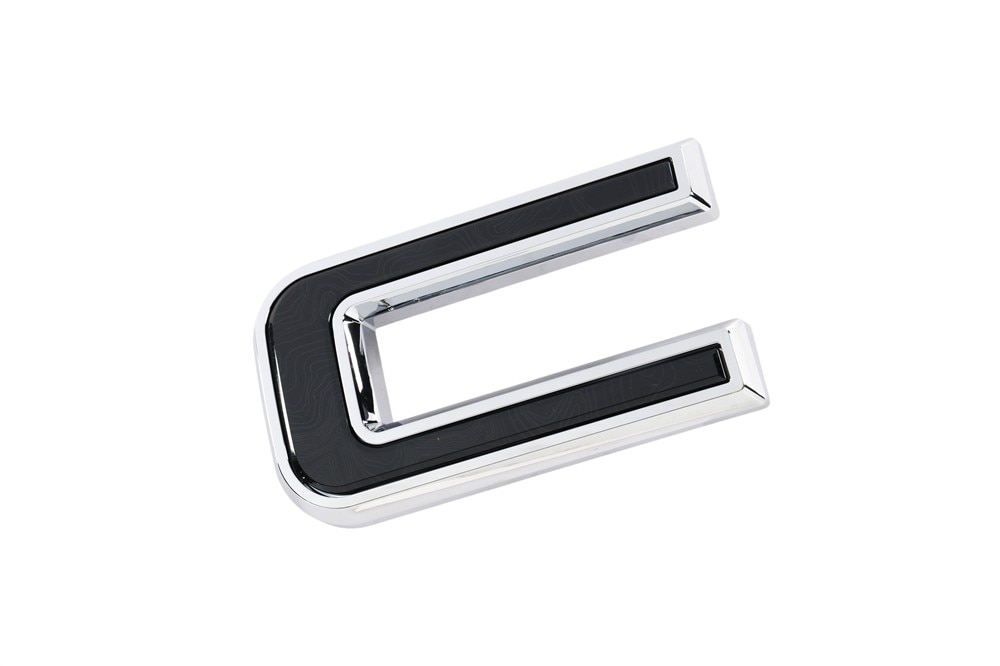 GM Genuine Parts Vadar Chrome Front Grille Emblem