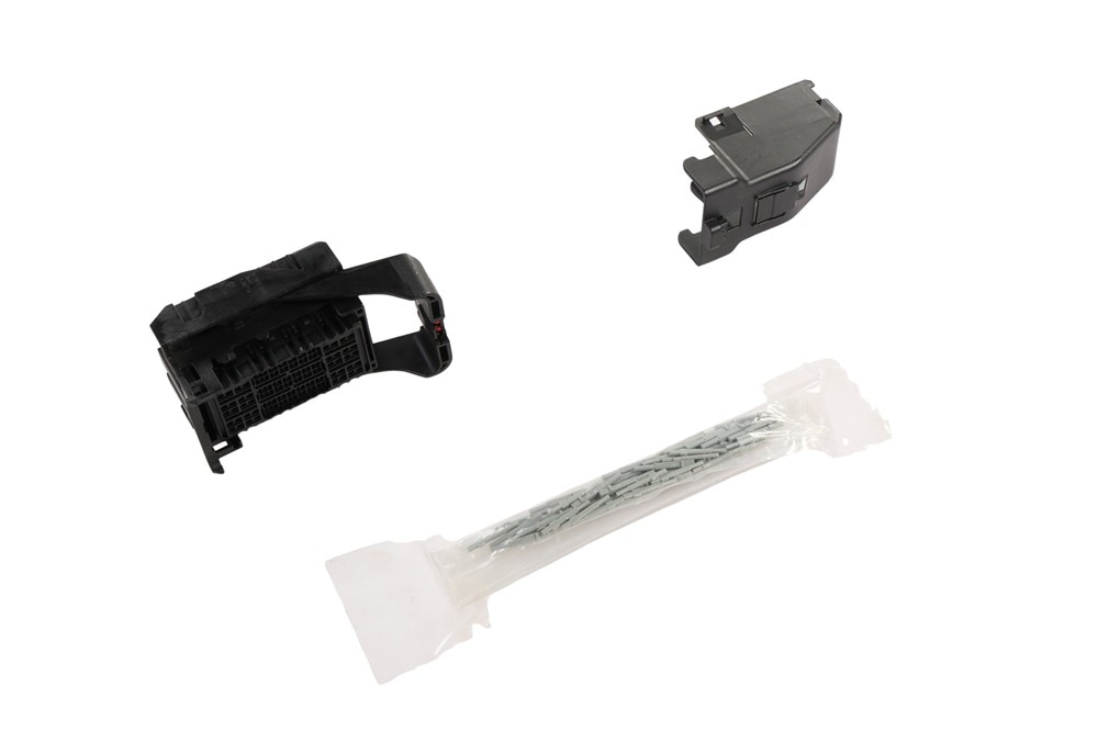 GM Genuine Parts Engine Wiring Harness Connector