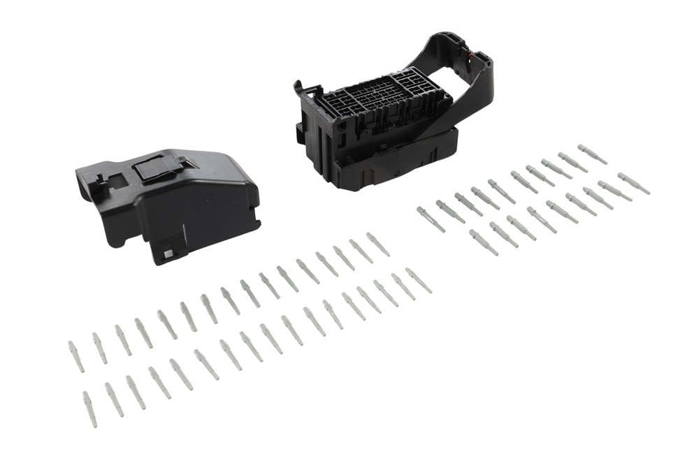 GM Genuine Parts Engine Wiring Harness Connector