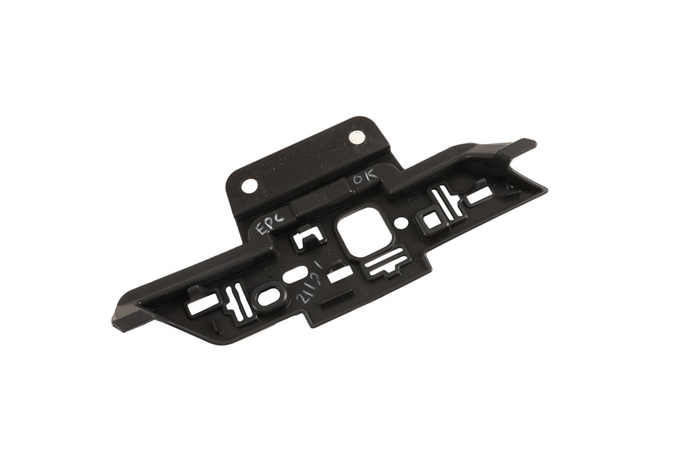 GM Genuine Parts Front Grille Adapter
