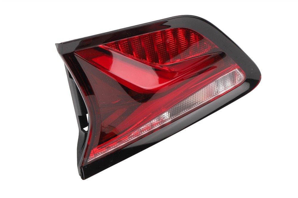 GM Genuine Parts LED Passenger Side Rear Closure Auxiliary Signal Lamp