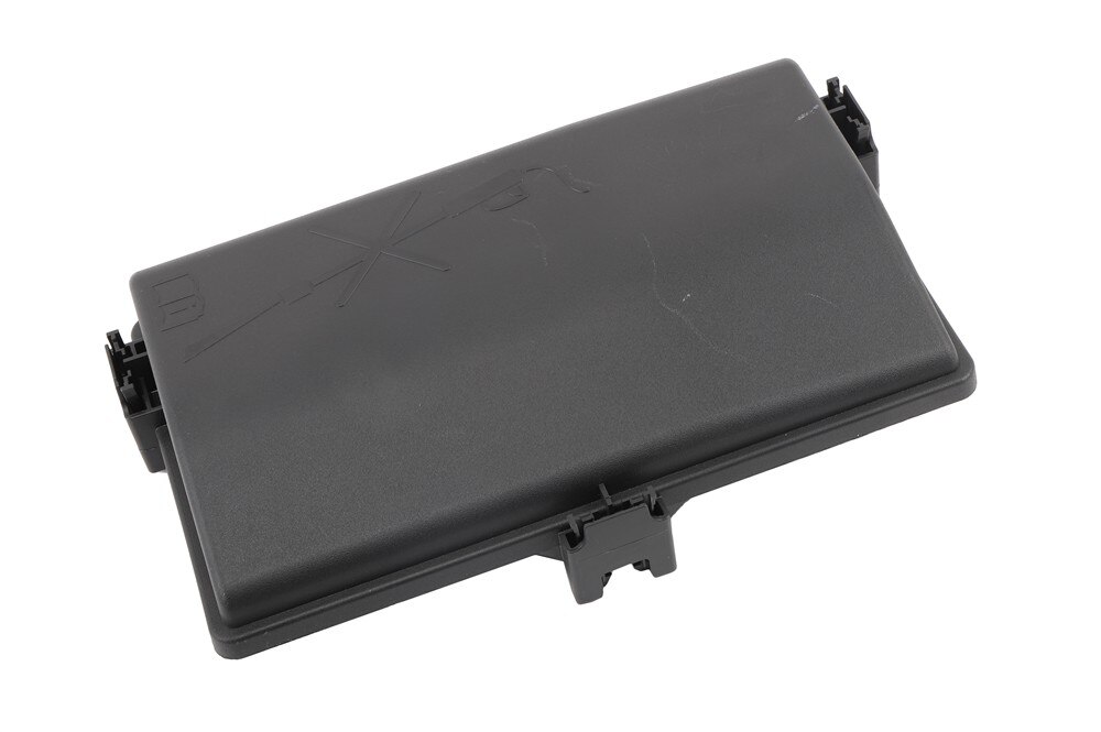 GM Genuine Parts Front Compartment Fuse Block Cover