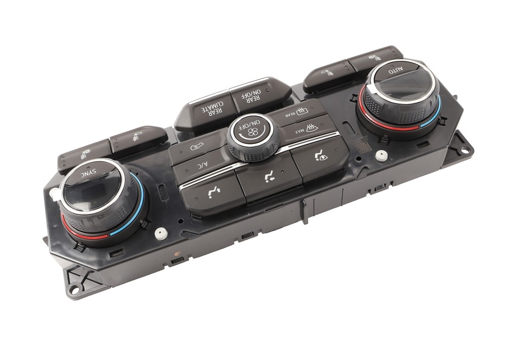 GM Genuine Parts Heater and Air Conditioning User Interface Control