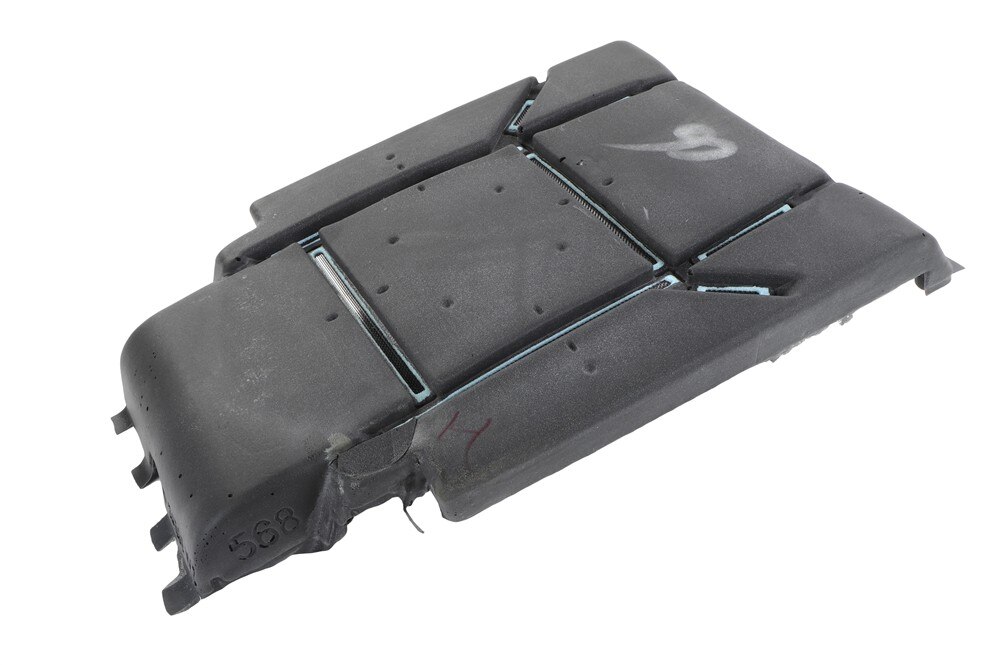 GM Genuine Parts Passenger Side 3rd Row Seat Back Pad