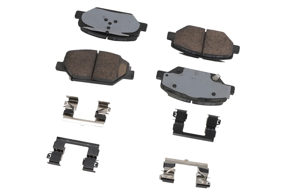 GM Genuine Parts Front Disc Brake Pad Kit with Springs