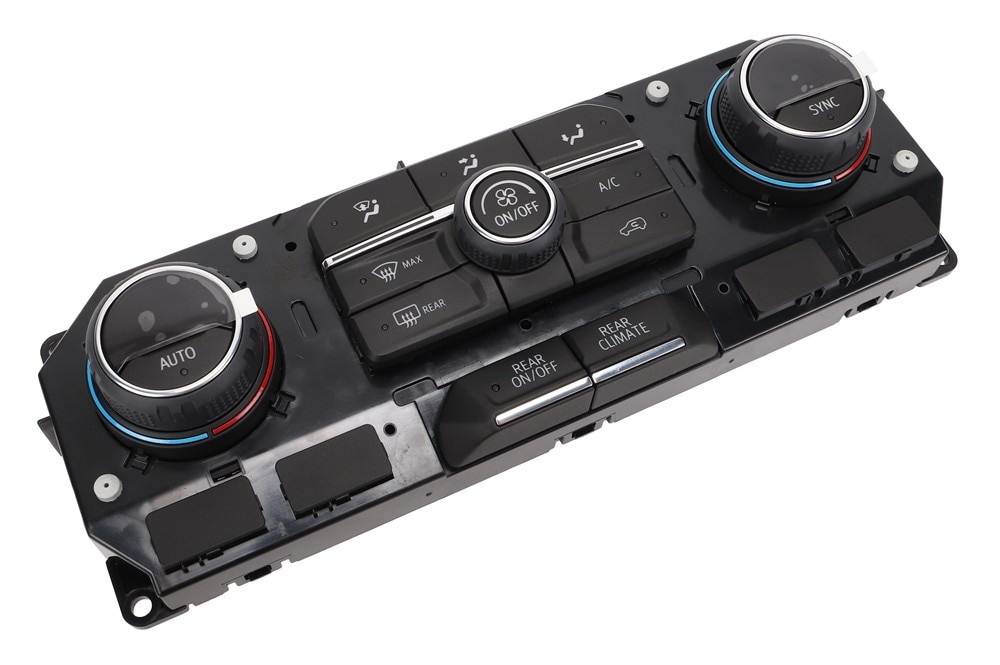 GM Genuine Parts Heater and Air Conditioning User Interface Control