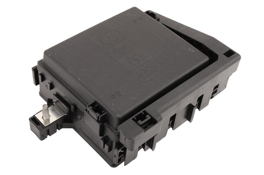 GM Genuine Parts Engine Wiring Harness Junction Block