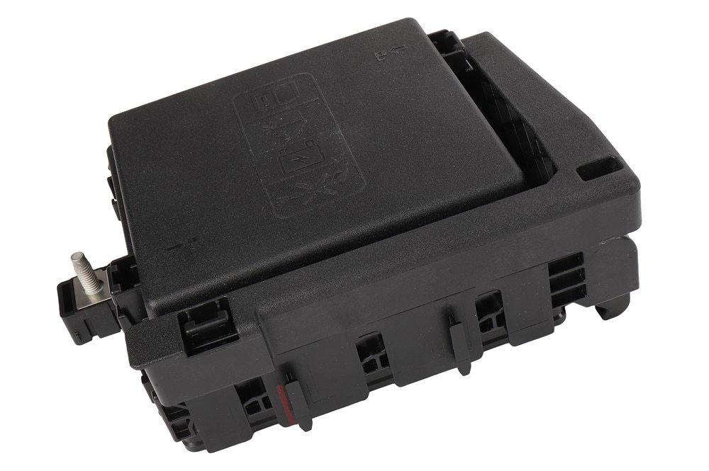 GM Genuine Parts Engine Wiring Harness Junction Block