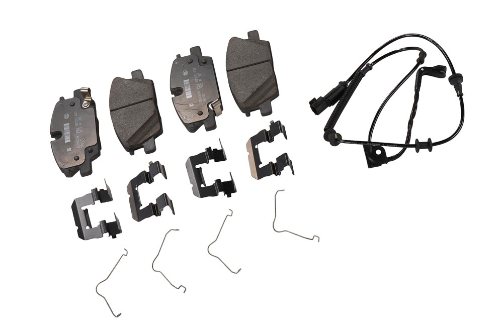GM Genuine Parts Front Disc Brake Pad Set
