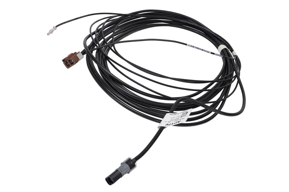 GM Genuine Parts Digital Radio and Navigation Antenna Cable