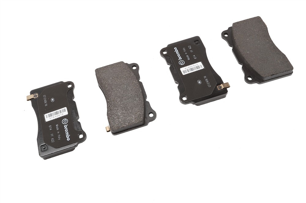 GM Genuine Parts Front Disc Brake Pad Kit