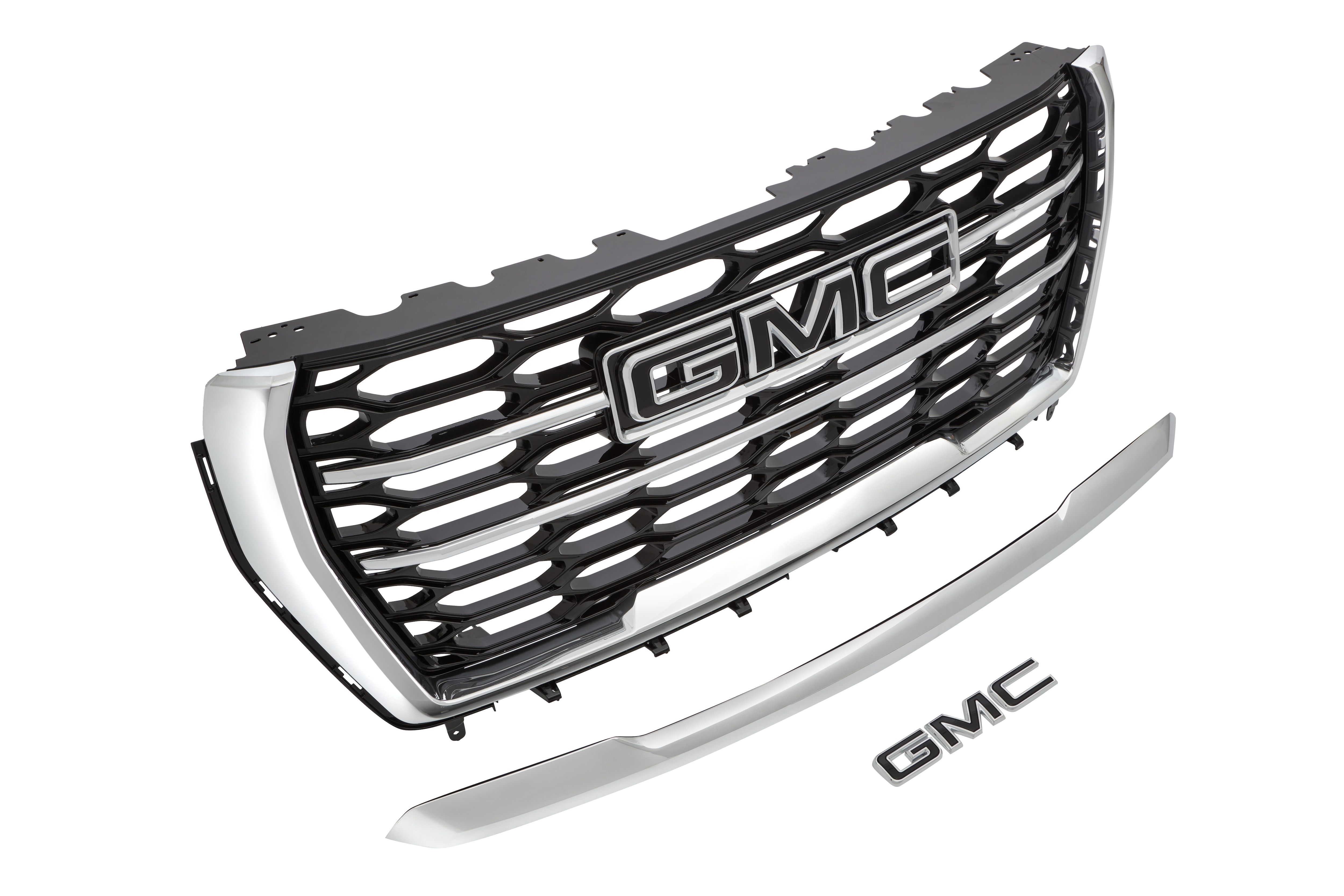 Grille in Black with Chrome Surround and GMC Logo (for Vehicles with HD Surround Vision Camera)