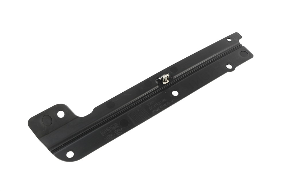 GM Genuine Parts Underbody Front Air Deflector