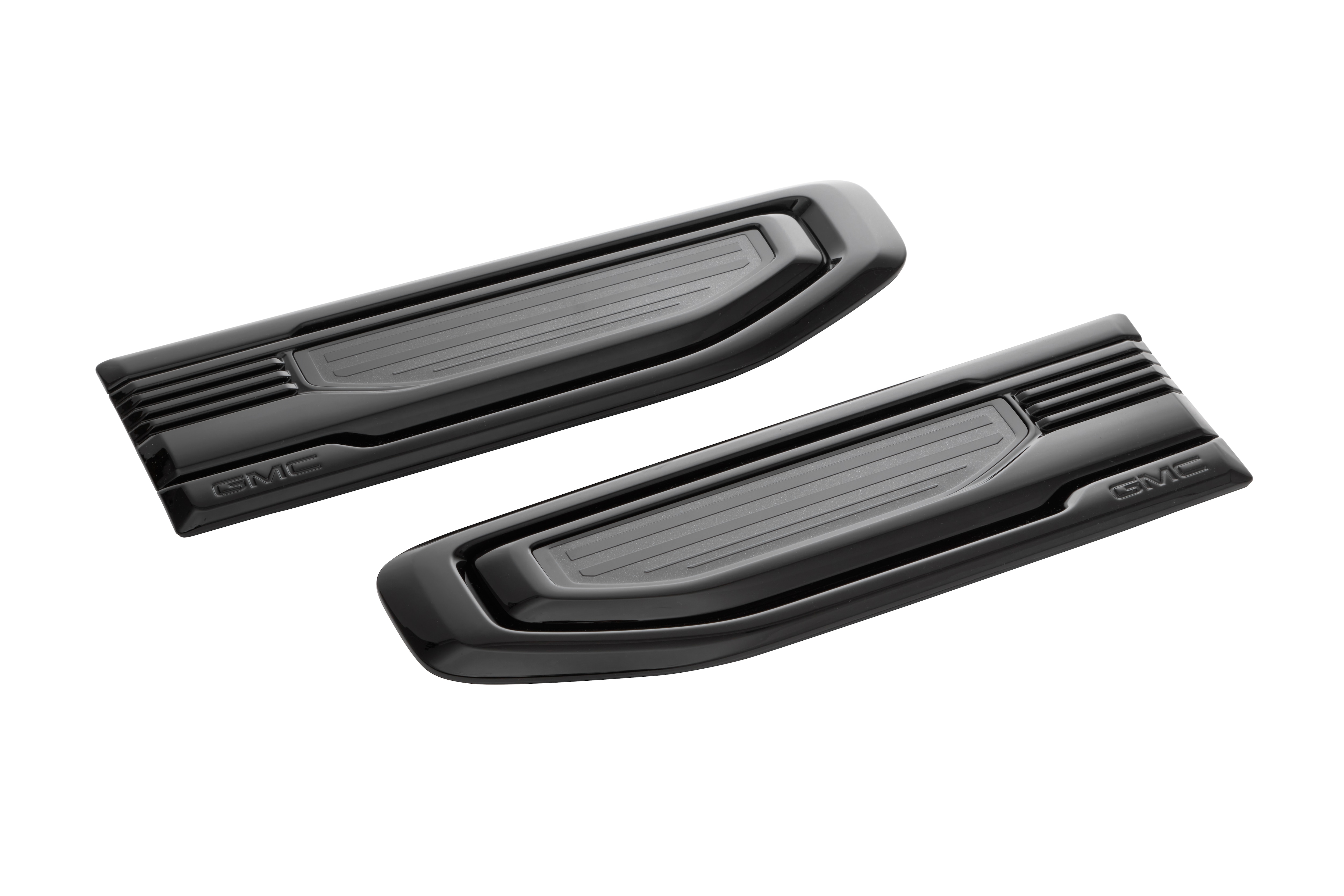 Sierra Fender Vent Emblems in Black (for Vehicles with 2.7L Engine)