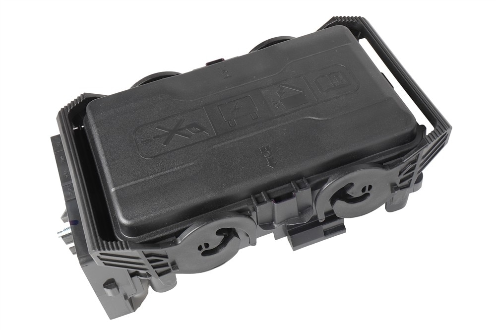 GM Genuine Parts Engine Wiring Harness Junction Block