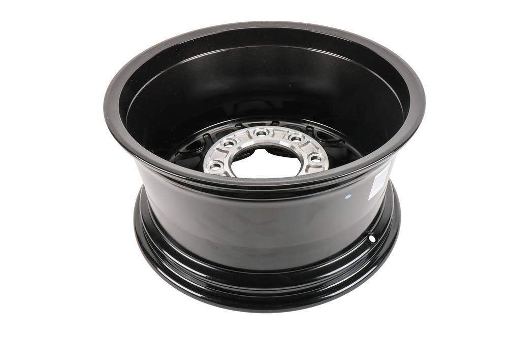 GM Genuine Parts Carbon Flash Metallic Front and Rear Wheel