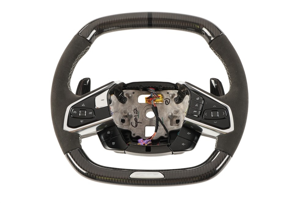 GM Genuine Parts Exposed Carbon Fiber Steering Wheel